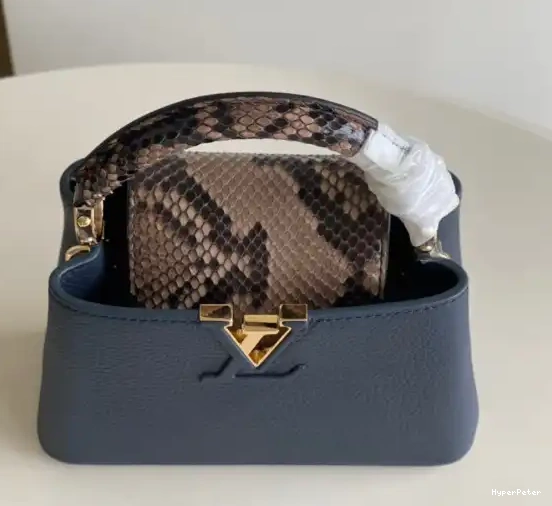 VUITTON LOUIS MINI CAPUCINES 0528